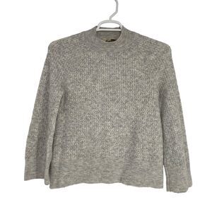 LOFT Gray Stitchy Flare‎ Sleeve Sweater Size XS